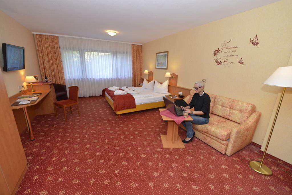 Hotel Die Kleine Blume 에어프바일러 외부 사진