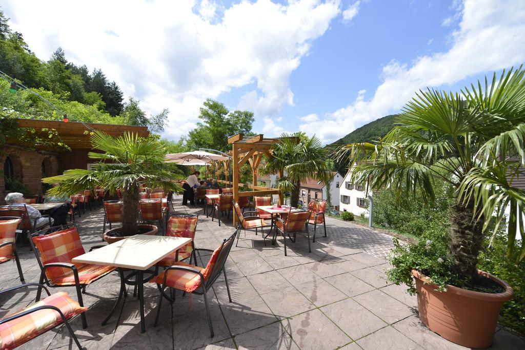 Hotel Die Kleine Blume 에어프바일러 외부 사진