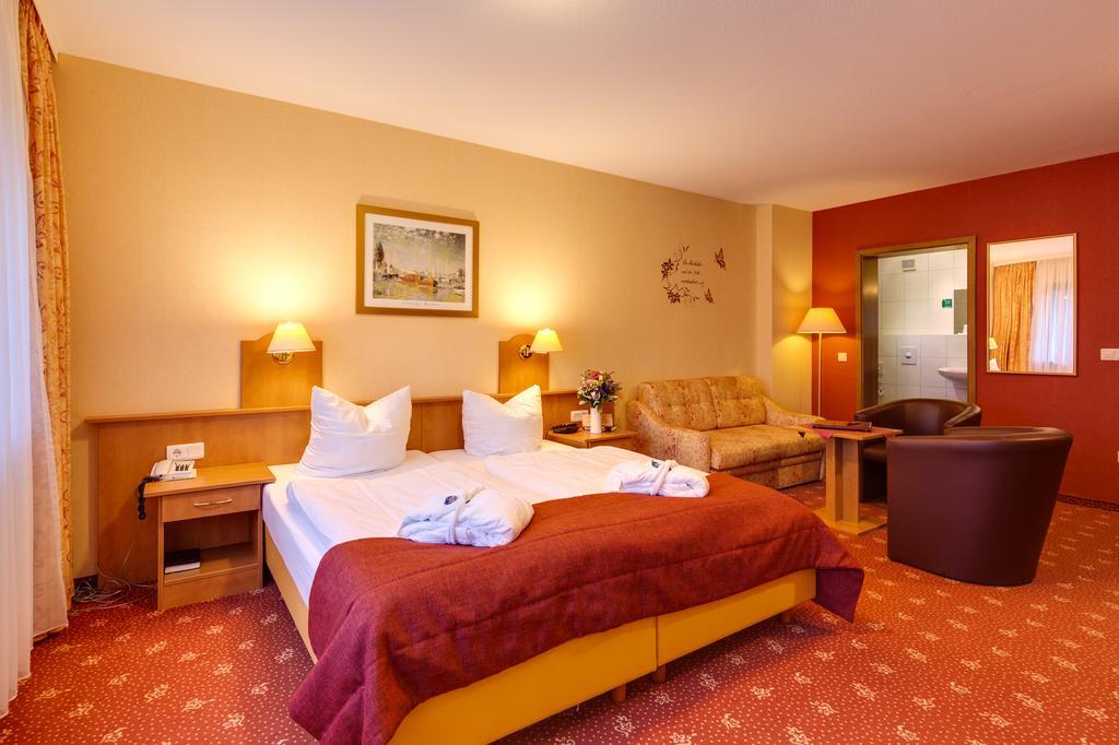 Hotel Die Kleine Blume 에어프바일러 외부 사진