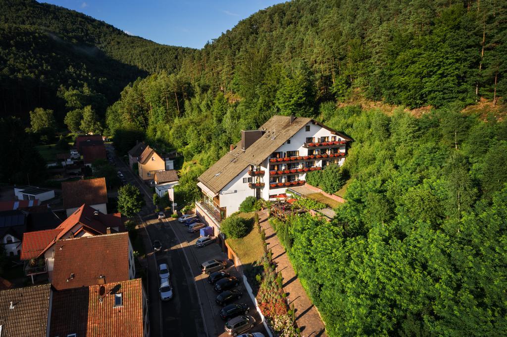 Hotel Die Kleine Blume 에어프바일러 외부 사진