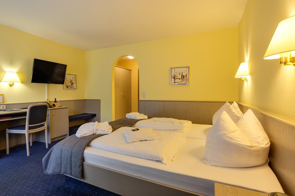 Hotel Die Kleine Blume 에어프바일러 외부 사진