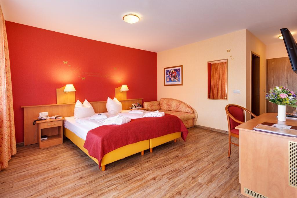 Hotel Die Kleine Blume 에어프바일러 외부 사진