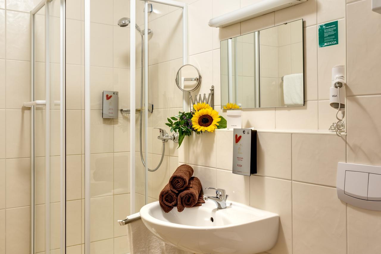 Hotel Die Kleine Blume 에어프바일러 외부 사진